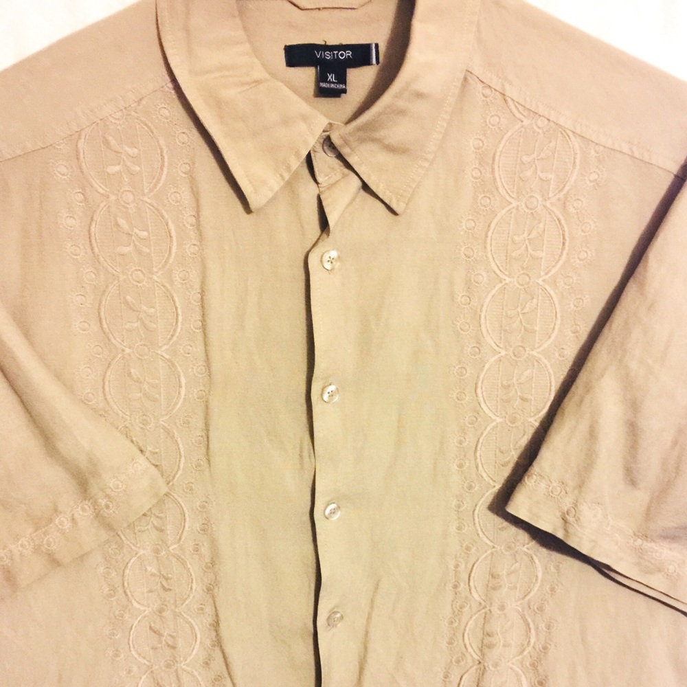 Men’s Embroidered Cuban-Style Shirt